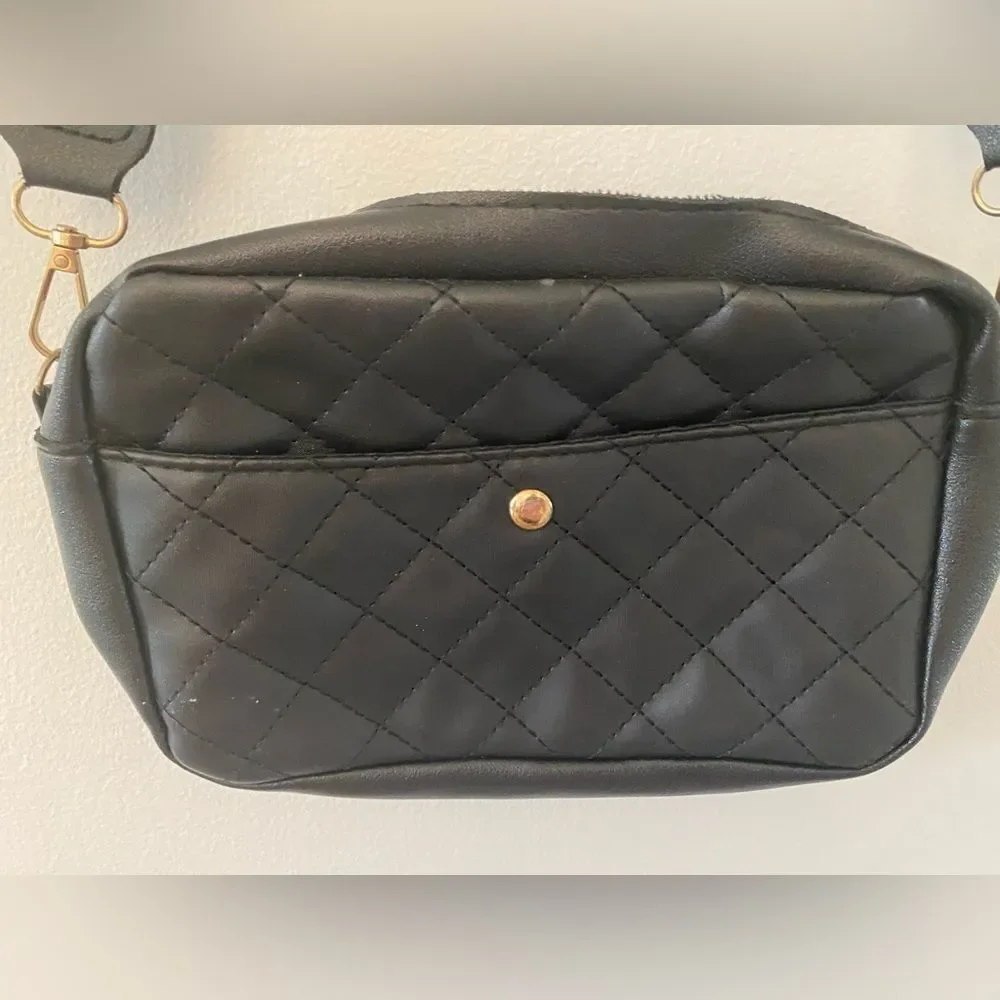 Kuchen & Co Black Text Purse